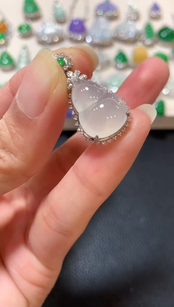 吊坠(不含链)18K金镶嵌翡翠z18   