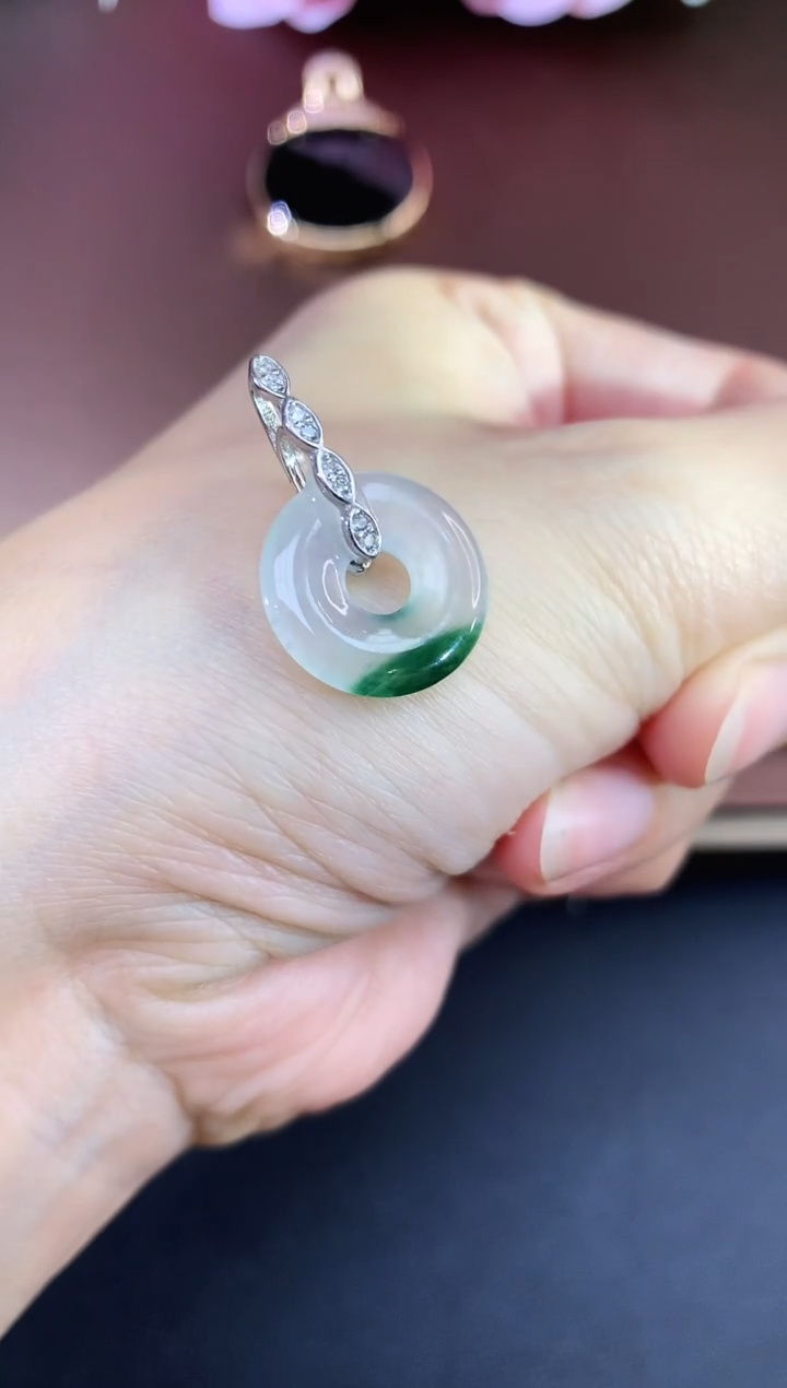 吊坠(不含链)未镶嵌翡翠195买断场不退不换|