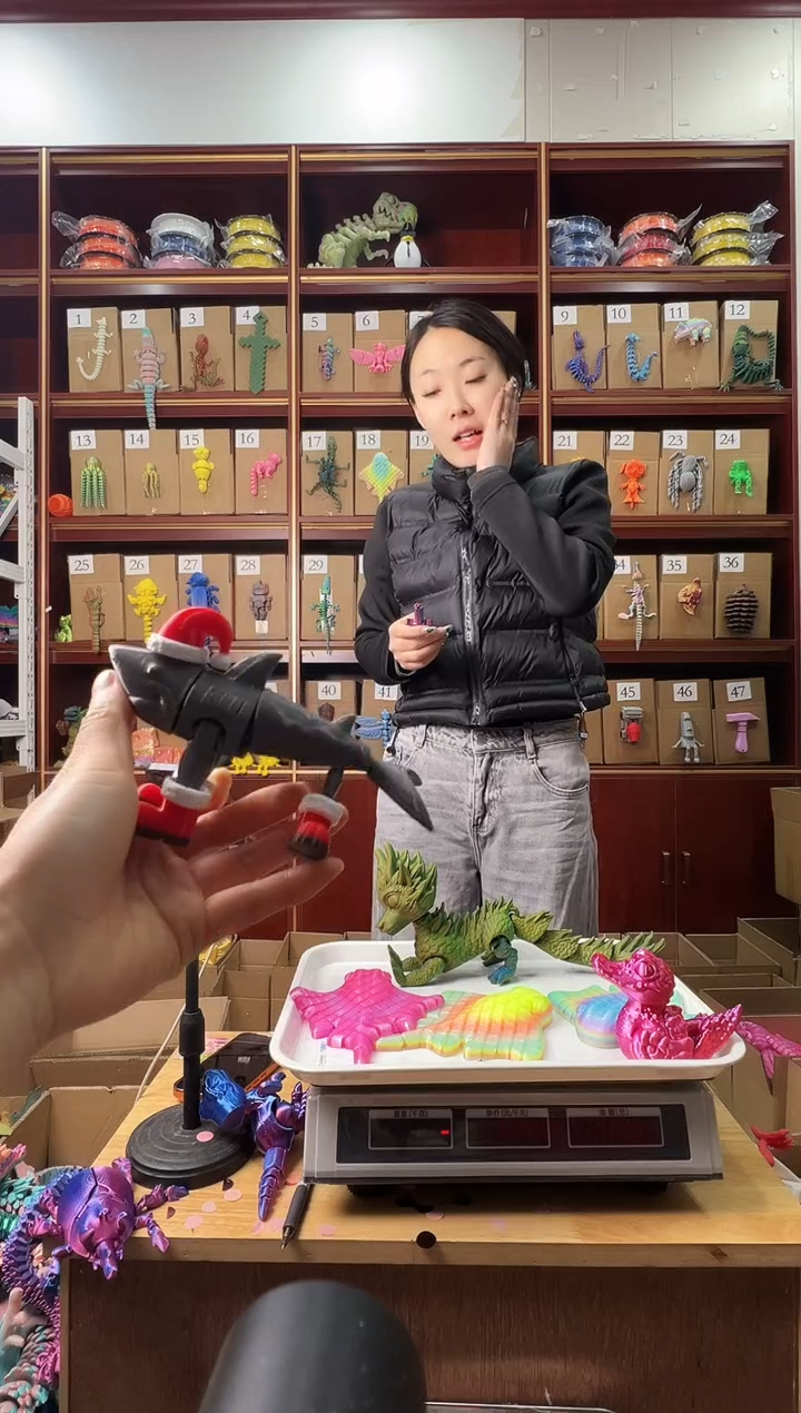 3D打印圣诞鲨鱼，不支持7天无理由