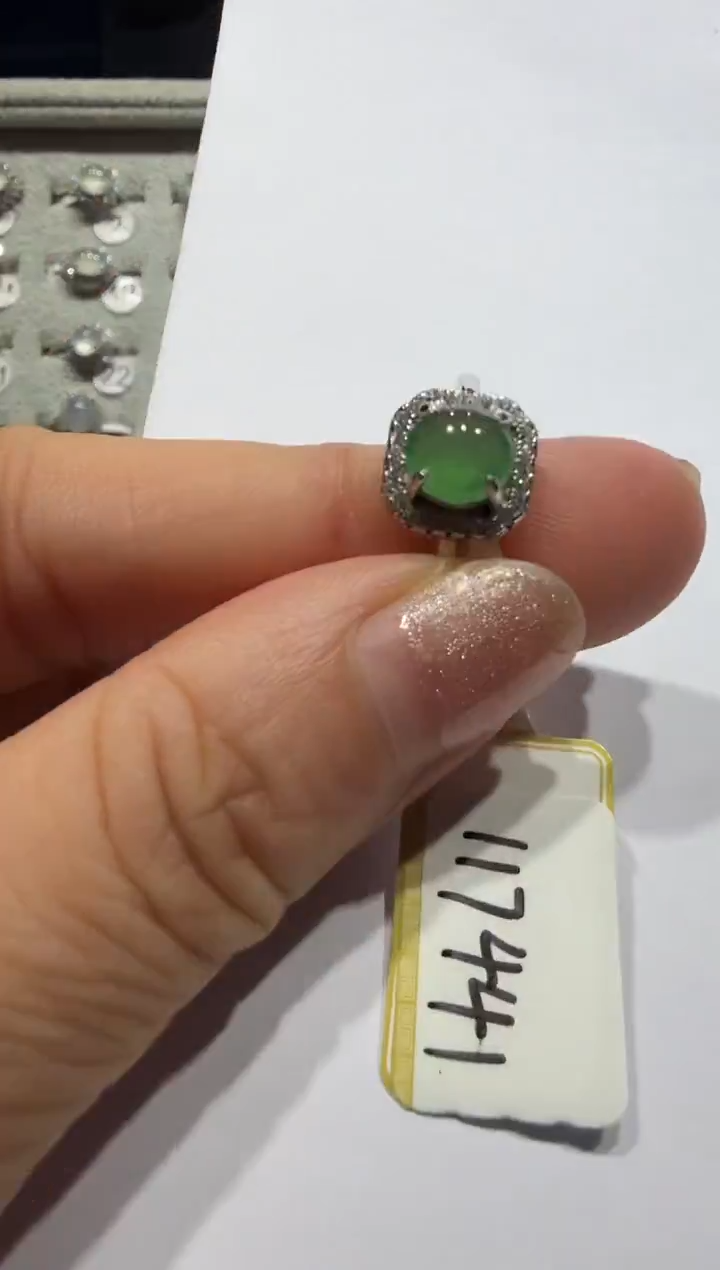 银S925镶嵌戒指翡翠925银镶缅甸A货翡翠戒指
