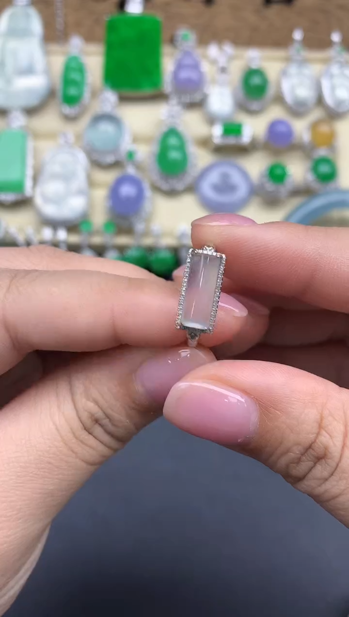 【闪购商品】翡翠戒指18K金镶嵌146-中国好珍宝