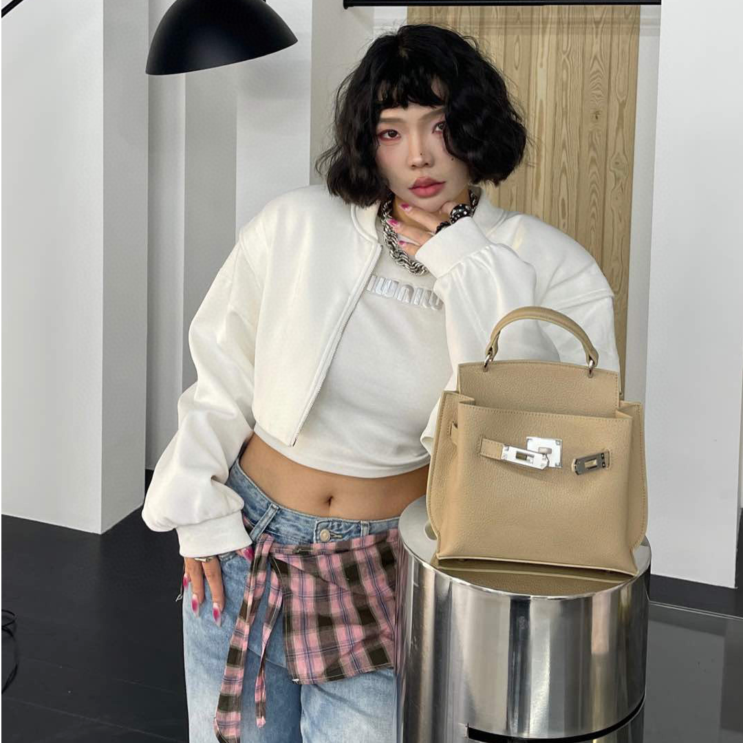2025秋冬新款腋下潮流复古单肩斜挎包时尚女包 8850