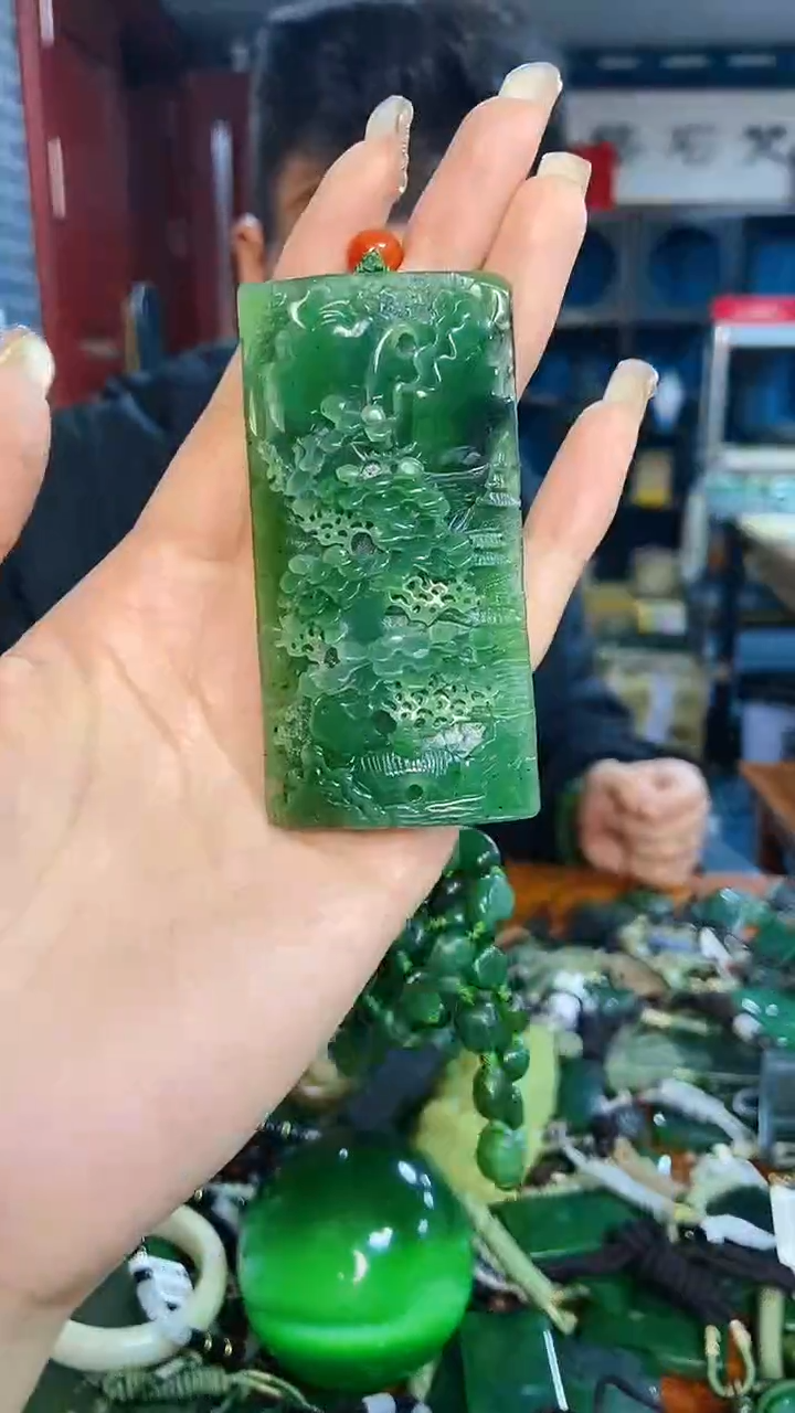 未镶嵌和田玉挂件1