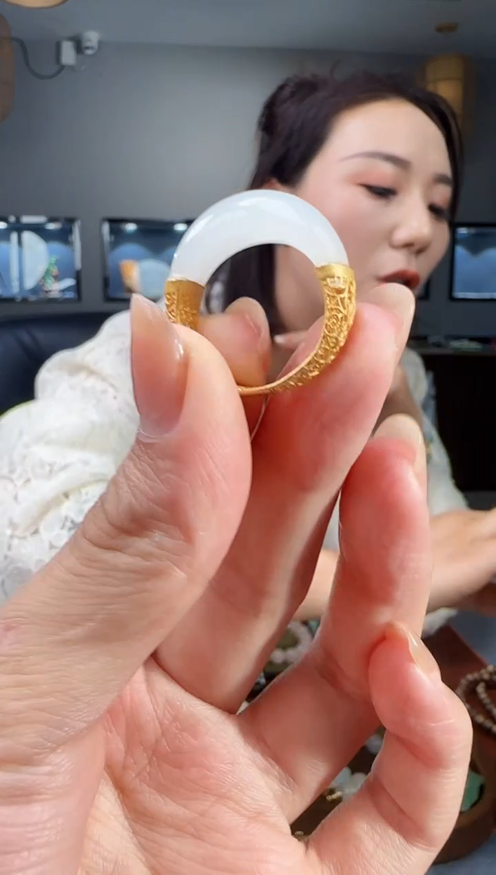 银S925镶嵌戒指和田玉1