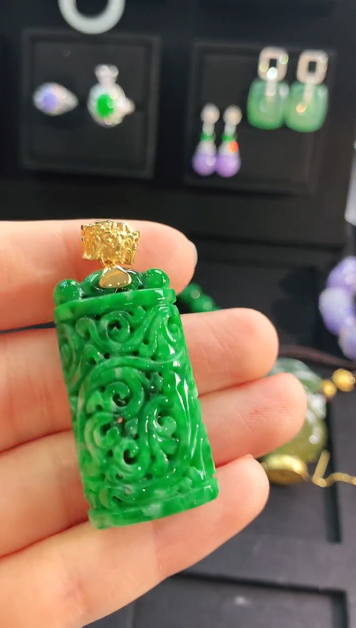 【闪购商品】翡翠吊坠(不含链)18K金镶嵌吊坠
