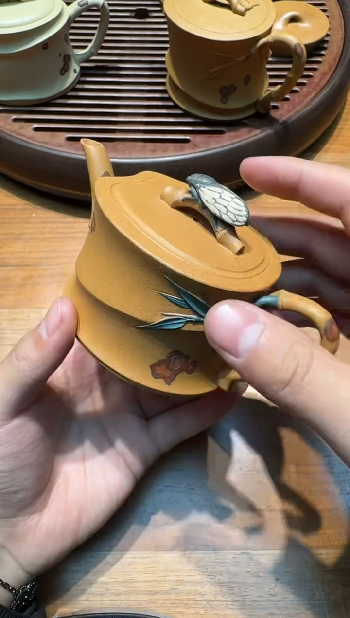 【闪购商品】紫砂茶壶陈苏阳黄金段37