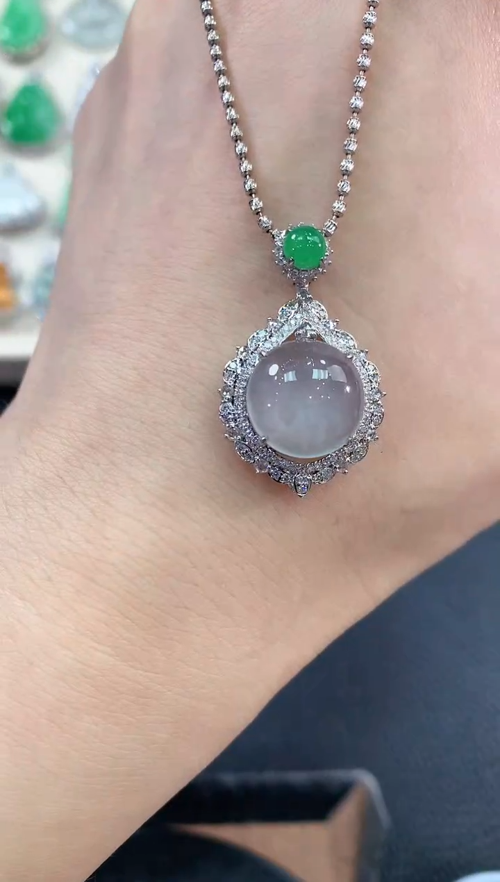 【闪购商品】翡翠吊坠(不含链)18K金镶嵌B141       