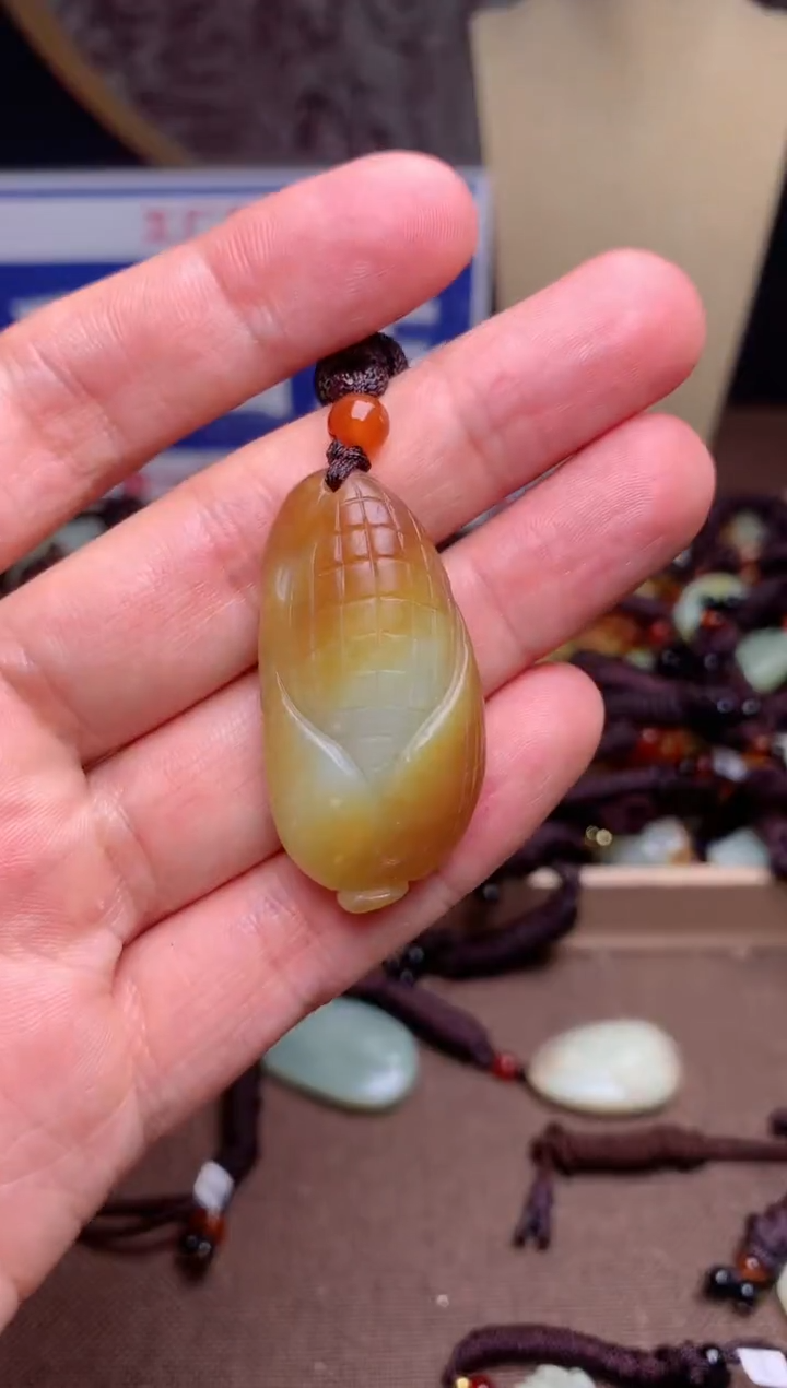 【闪购商品】和田玉颈饰未镶嵌1