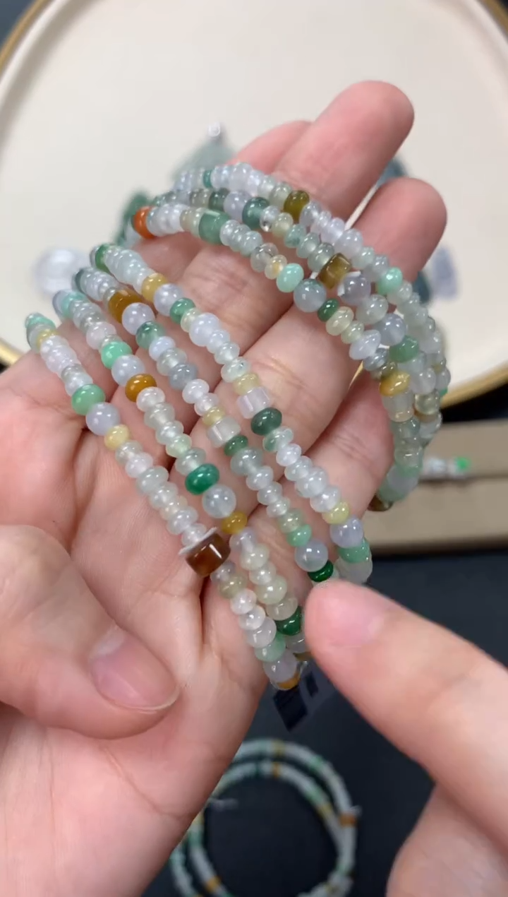 【闪购商品】翡翠手链未镶嵌手串（多样性发其一）199