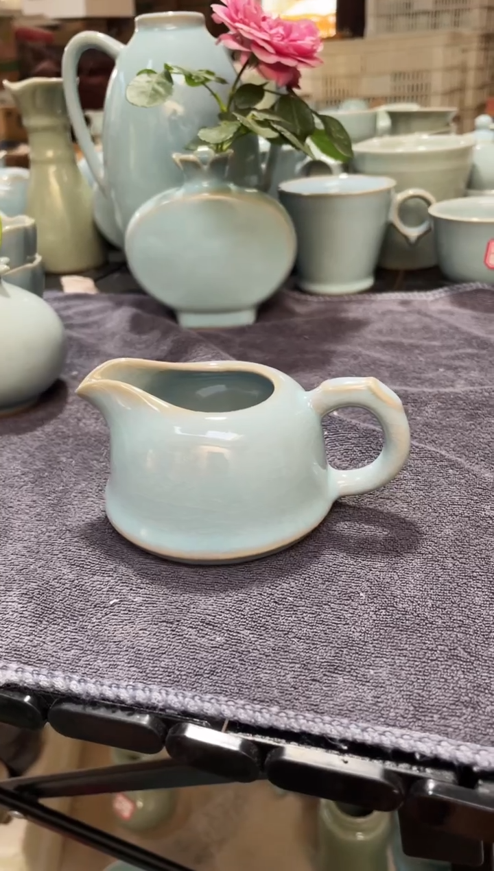 其他微瑕天青釉小公道杯90ml