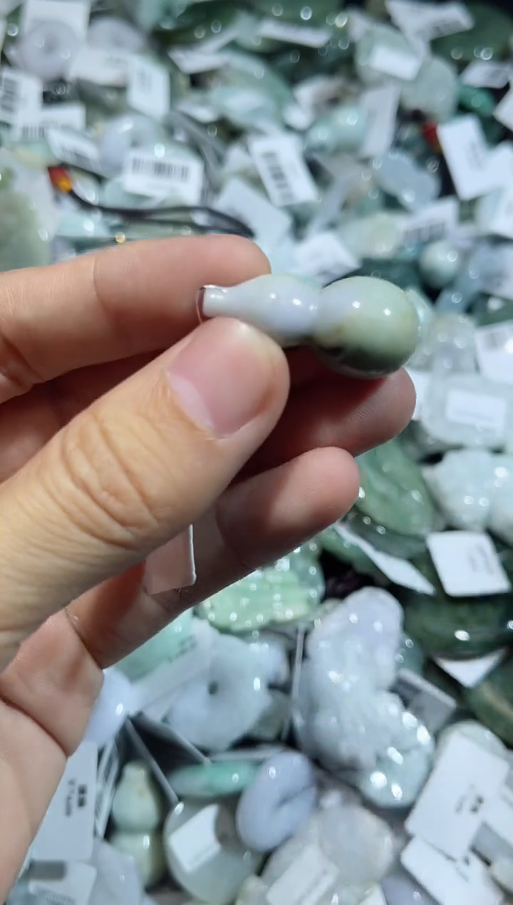 【闪购商品】翡翠颈饰未镶嵌00002646