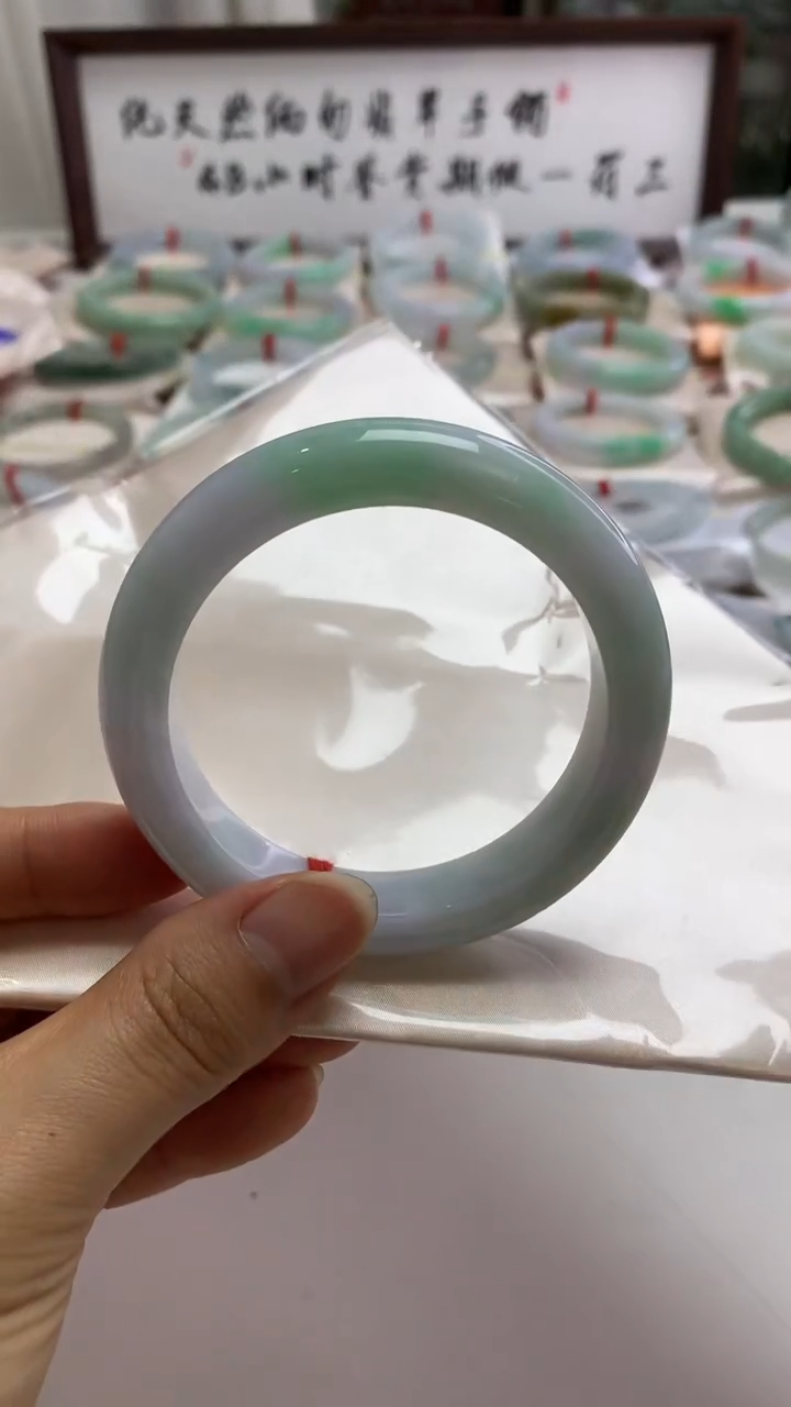 未镶嵌手镯翡翠56.4春彩