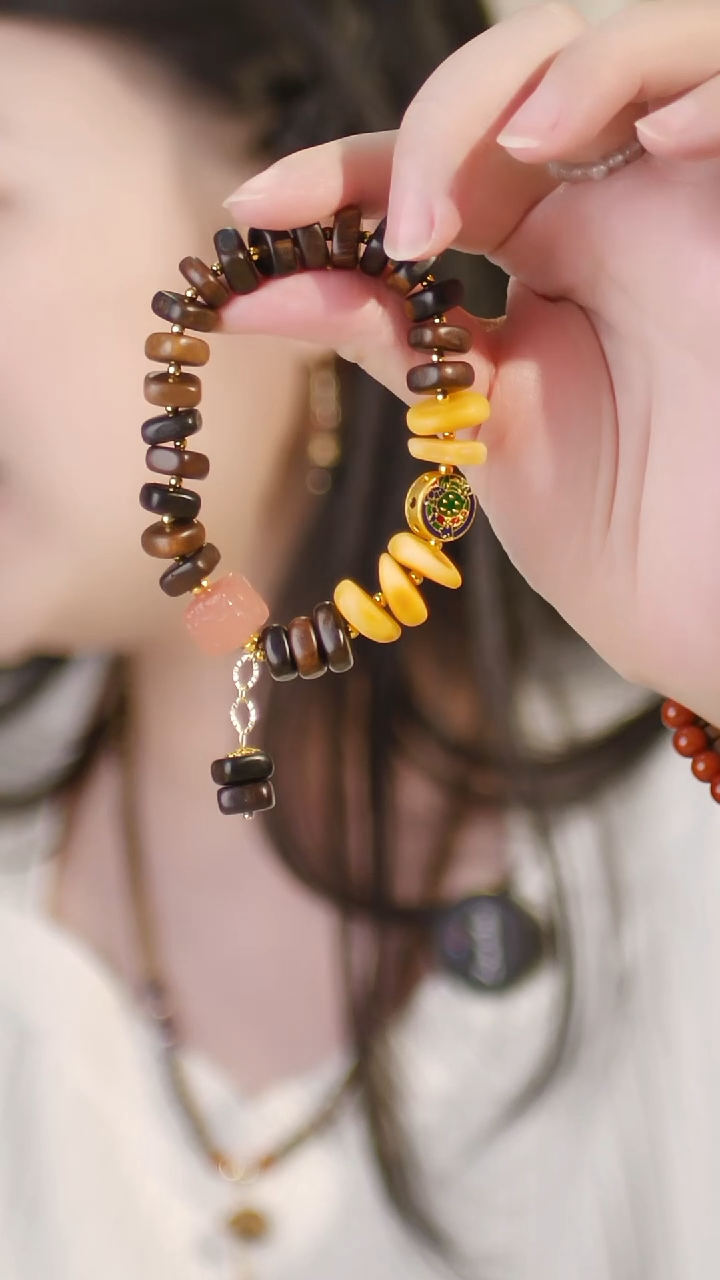 手串蜜蜡未镶嵌（药片珠蜜蜡+达拉干奇楠）