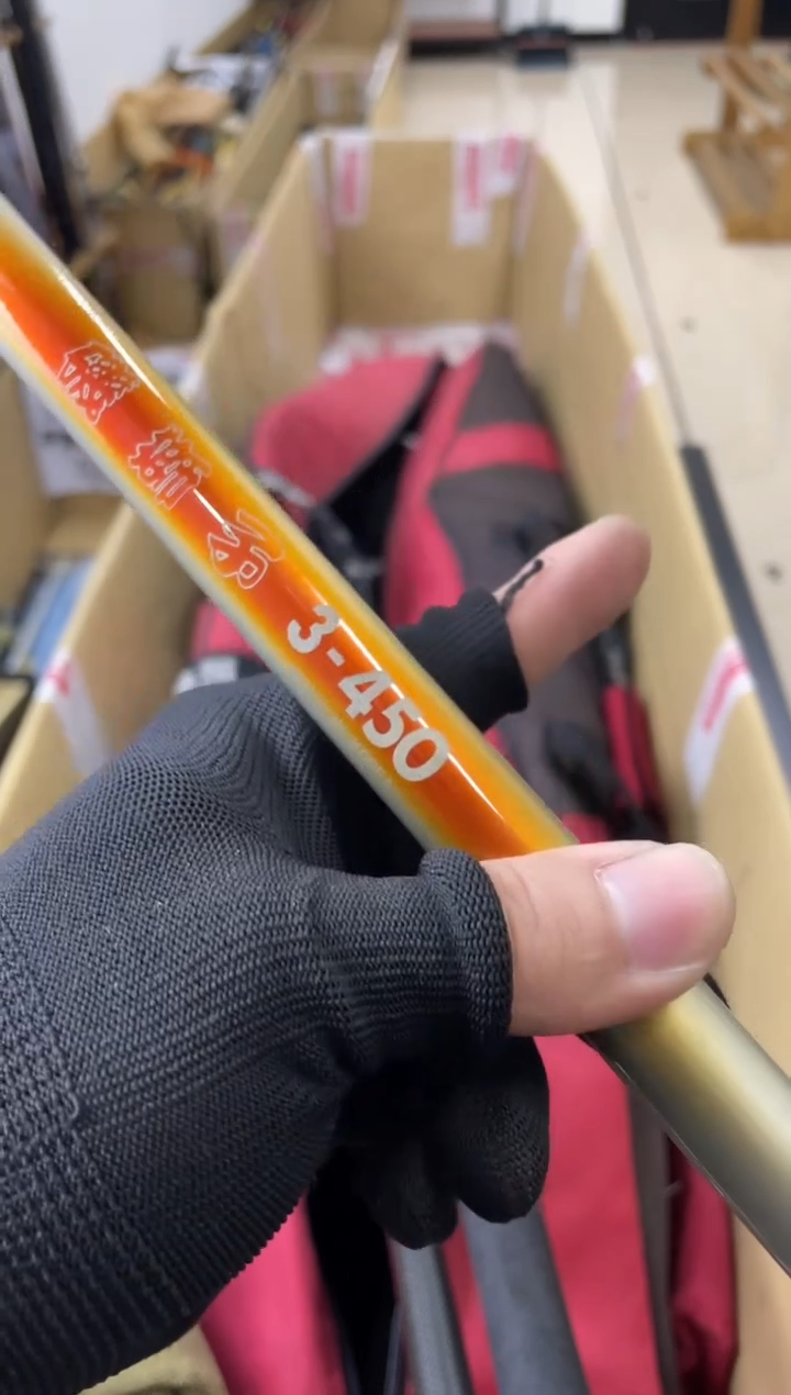陈***6孤品微瑕，以直播间介绍为准，加10元发顺丰。
