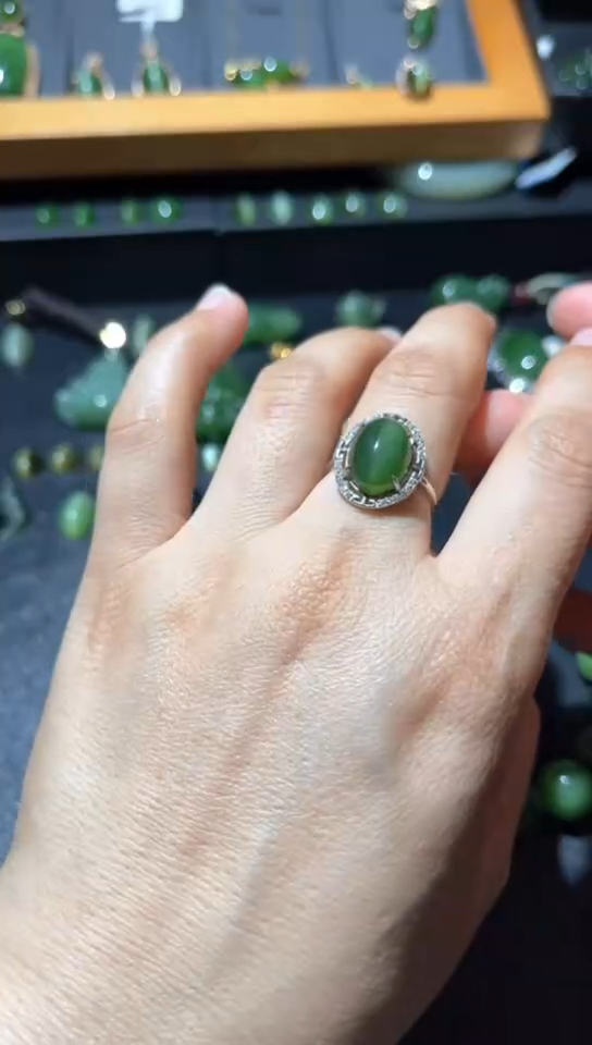 和田玉戒指银S925镶嵌碧玉猫眼戒指