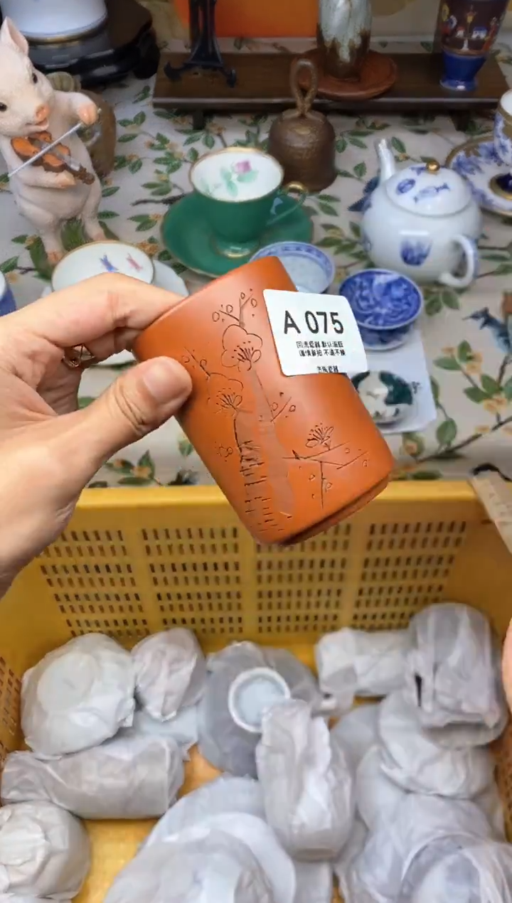 瓷片凤**瑰瓷器瓷器瓷器
