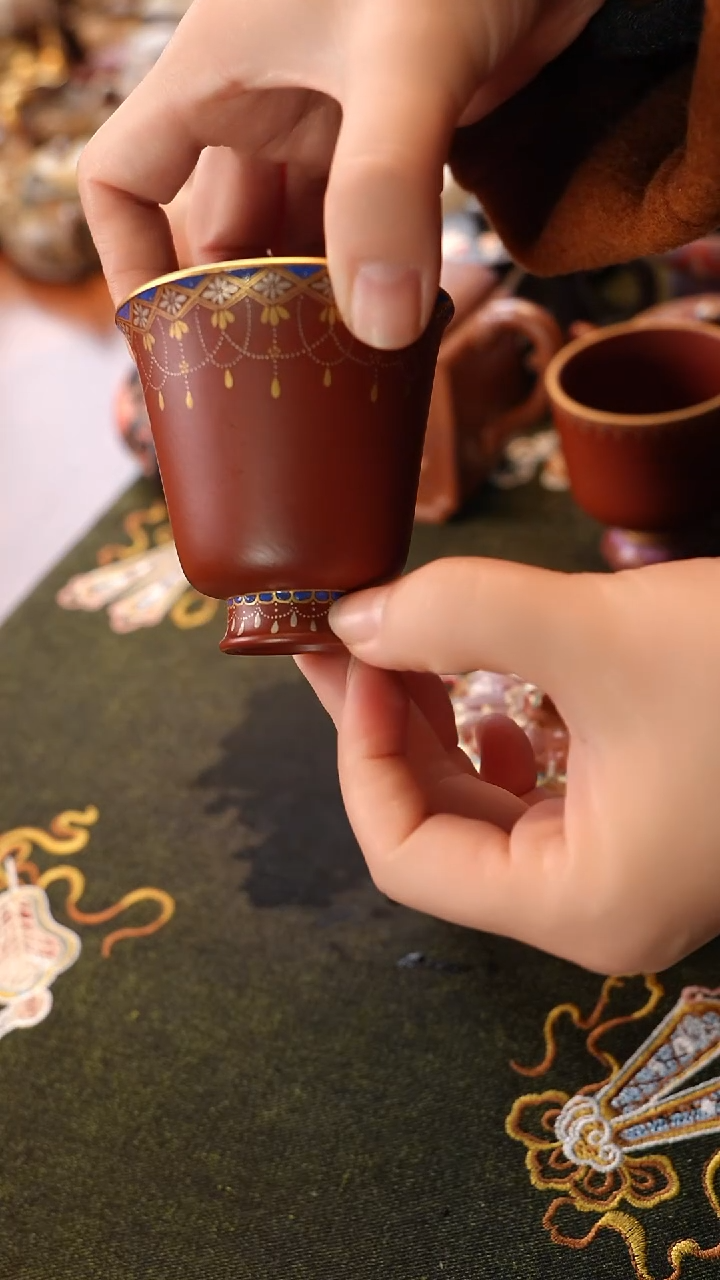 茶壶紫砂宝相纹珐琅杯