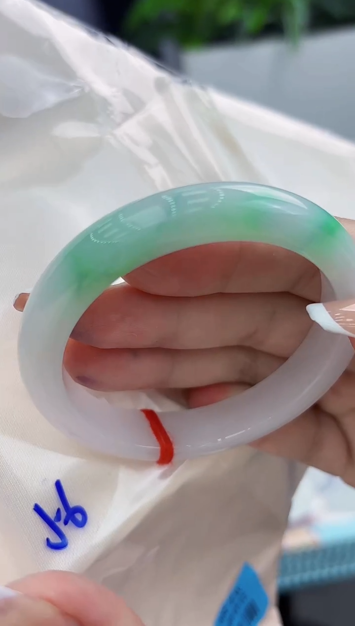 【闪购商品】翡翠手镯未镶嵌翡翠手镯