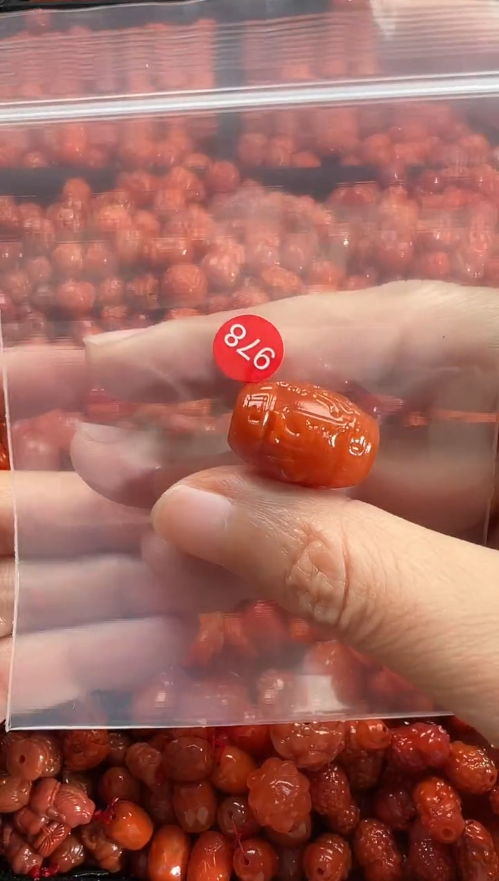 颈饰未镶嵌南红玛瑙1