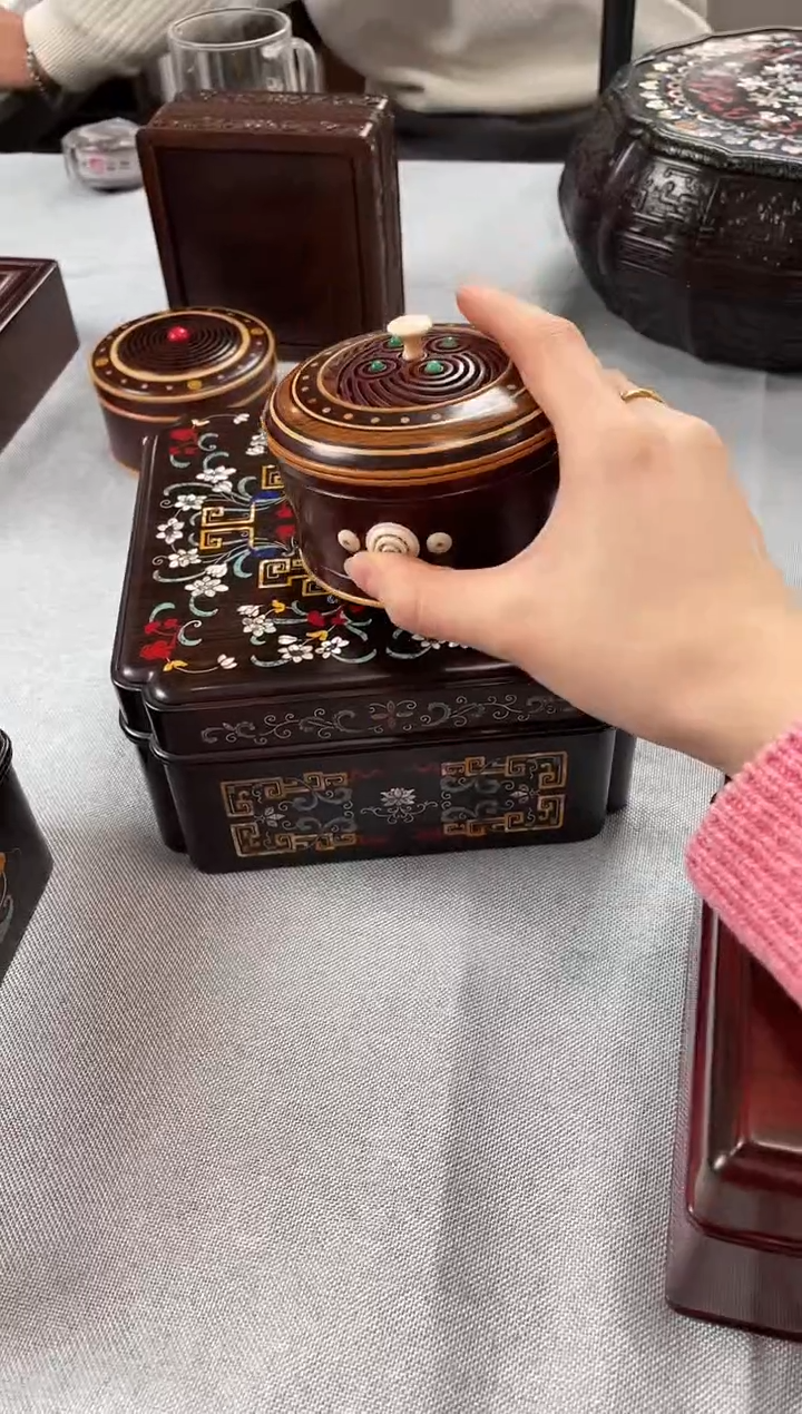 【闪购商品】紫檀木类成套家具香炉9.5*8