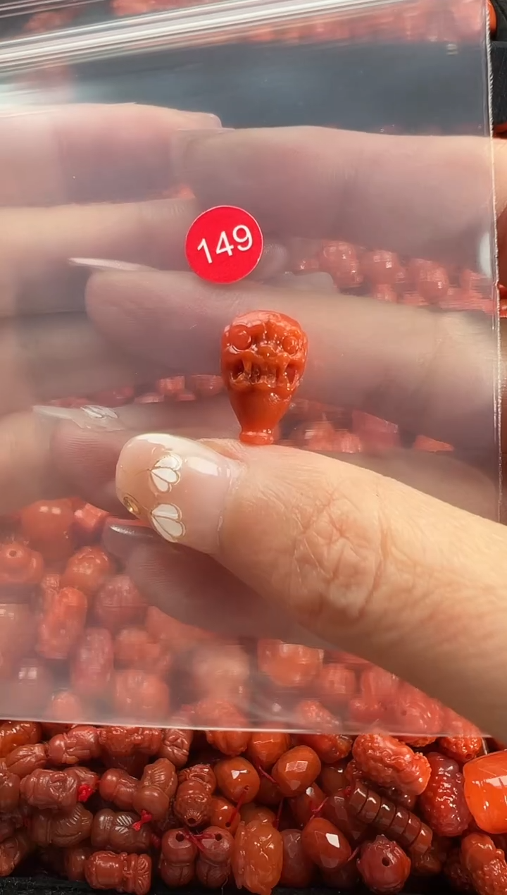 颈饰未镶嵌南红玛瑙1