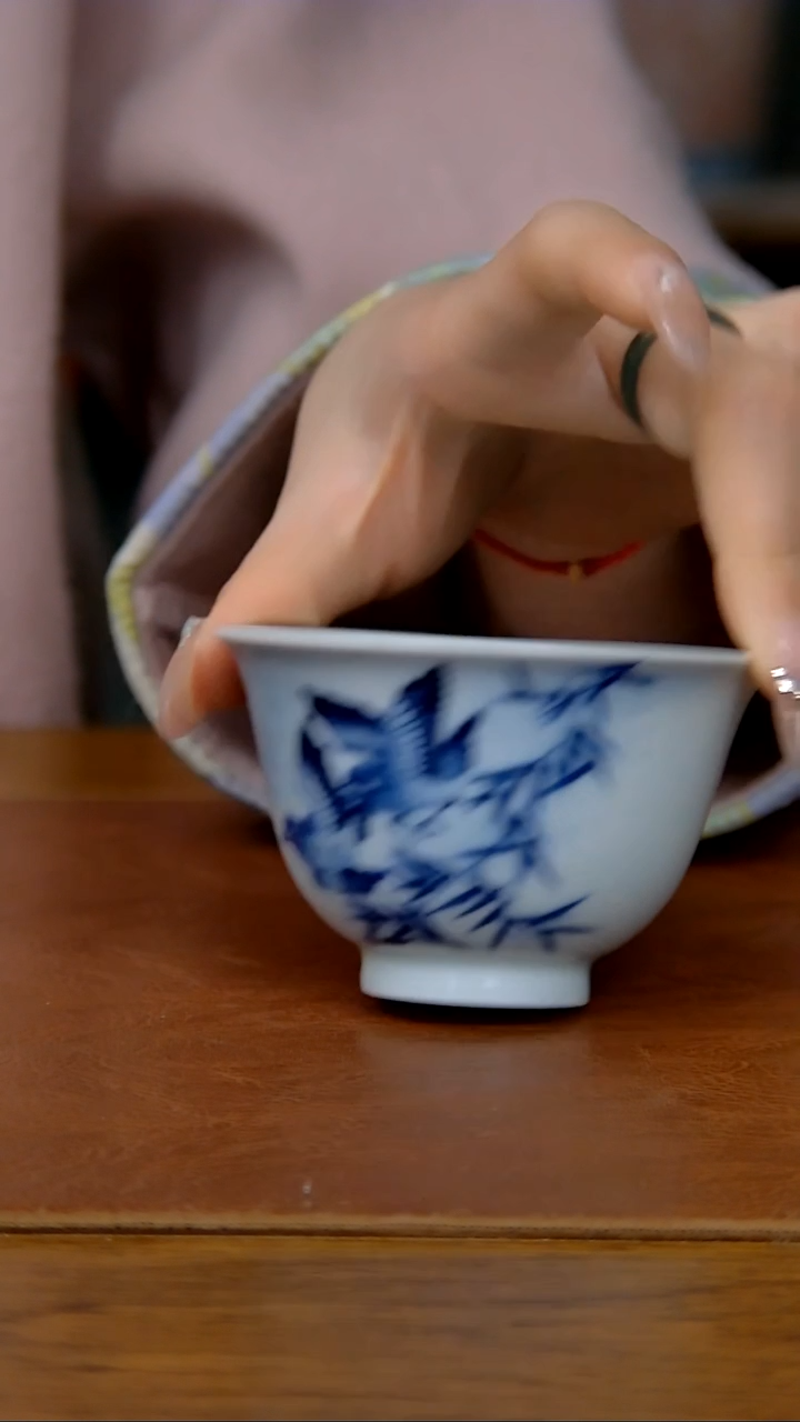 【闪购商品】陶瓷双羽齐鸣铃铛杯     