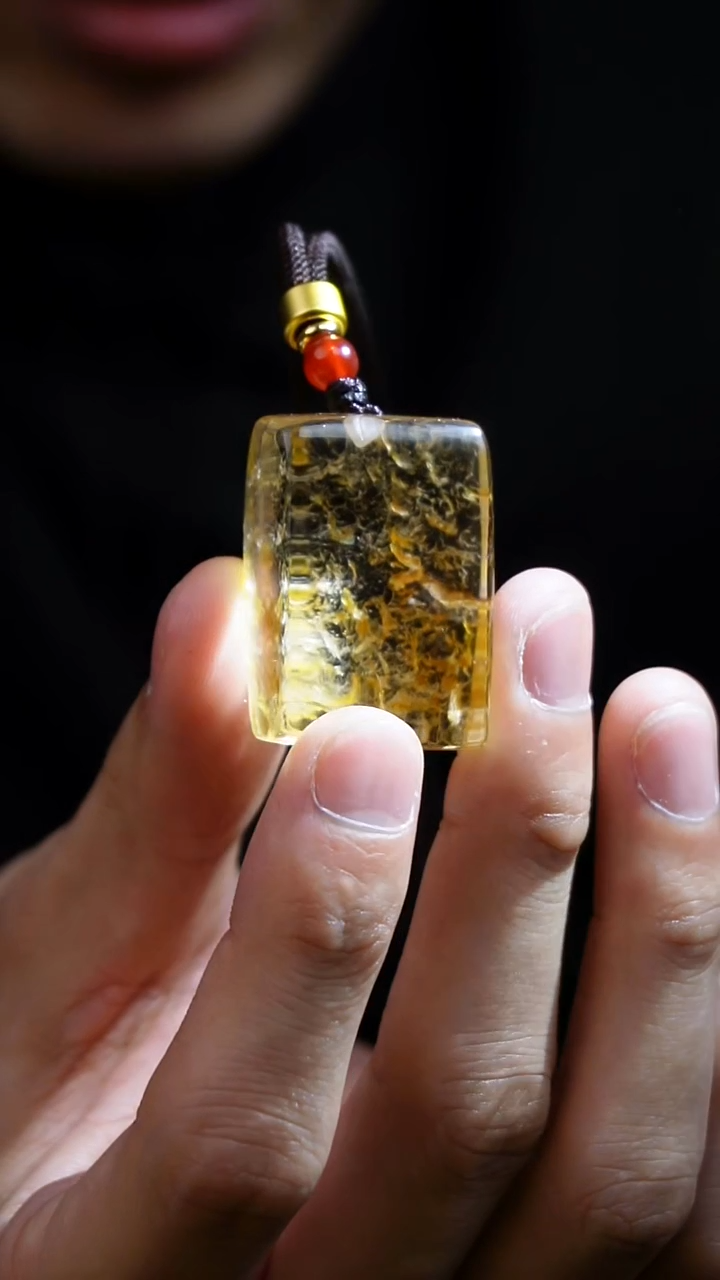 吊坠(赠链)未镶嵌水晶水晶
