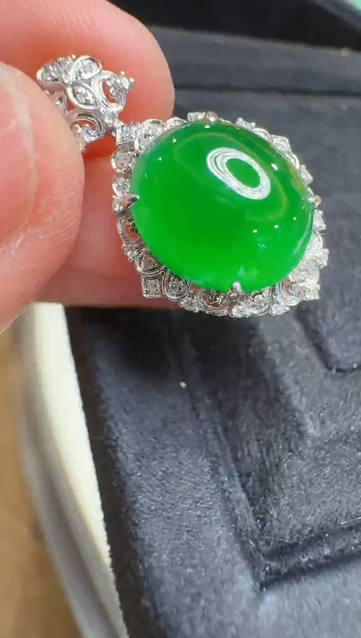 【闪购商品】翡翠吊坠(不含链)18K金镶嵌多样性团购发一件