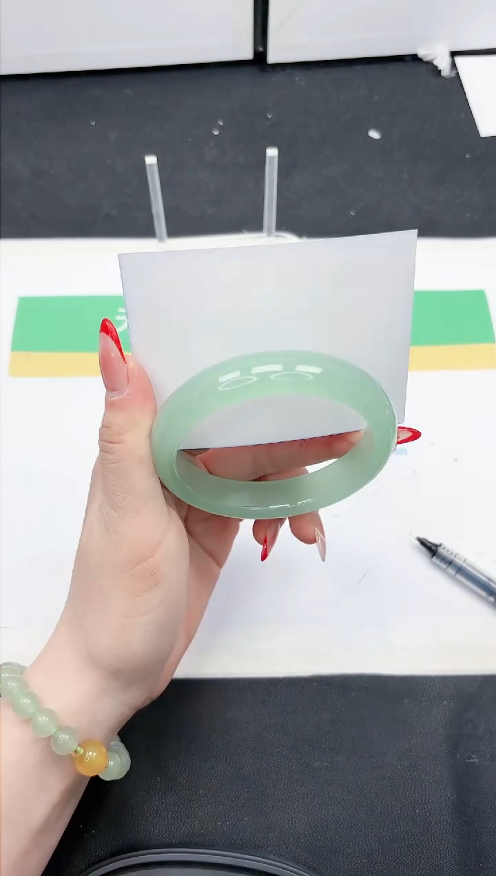 【闪购商品】石英质玉手镯未镶嵌297-62