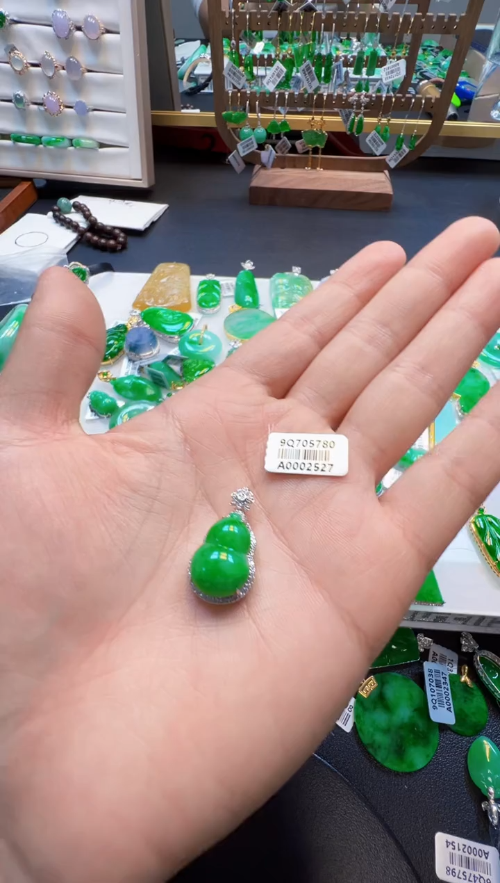 【闪购商品】定制翡翠18K金镶嵌7600元