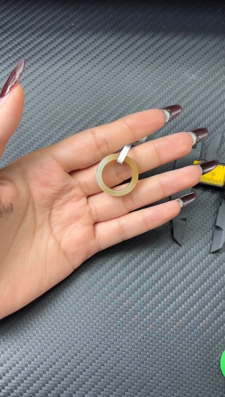 未镶嵌戒圈和田玉若羌微色差17K