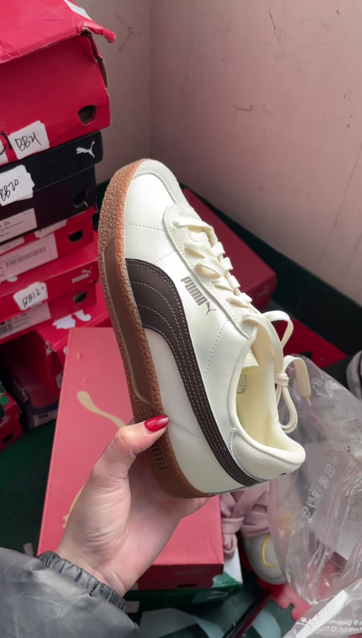 彪马时尚休闲运动鞋38M   BB25