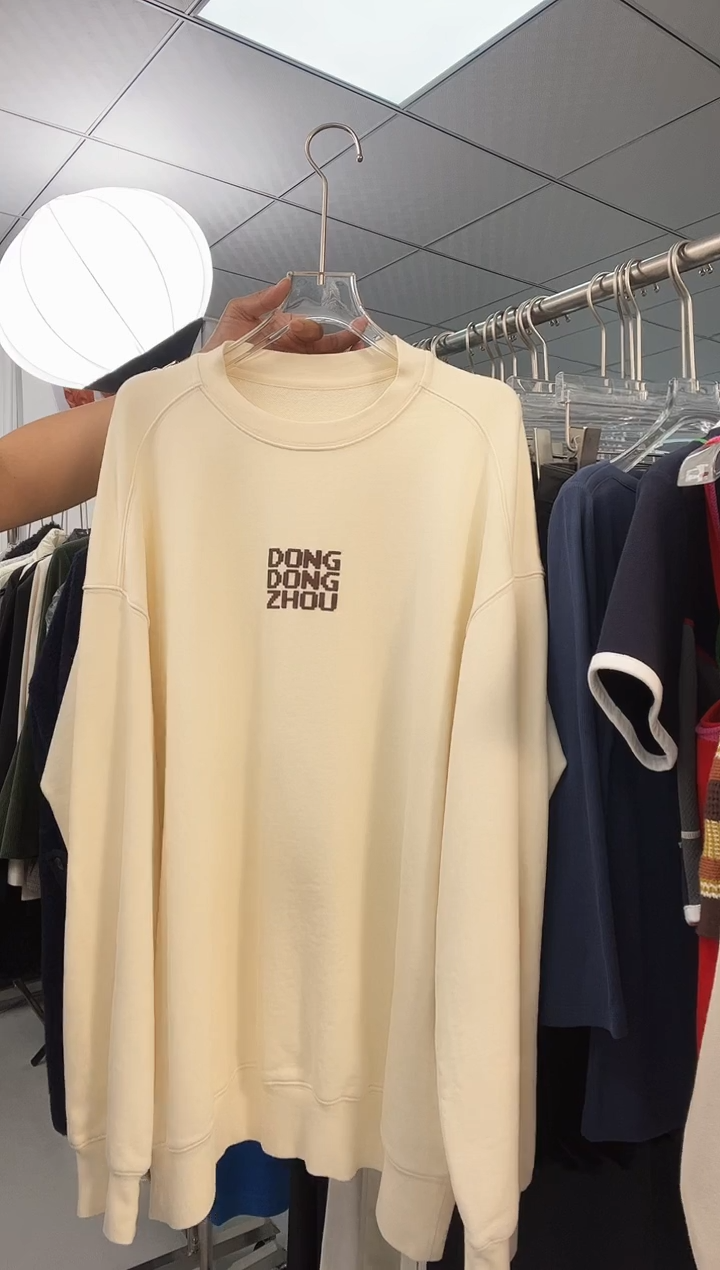 dongdongzhou 卫衣 S和M 可选 