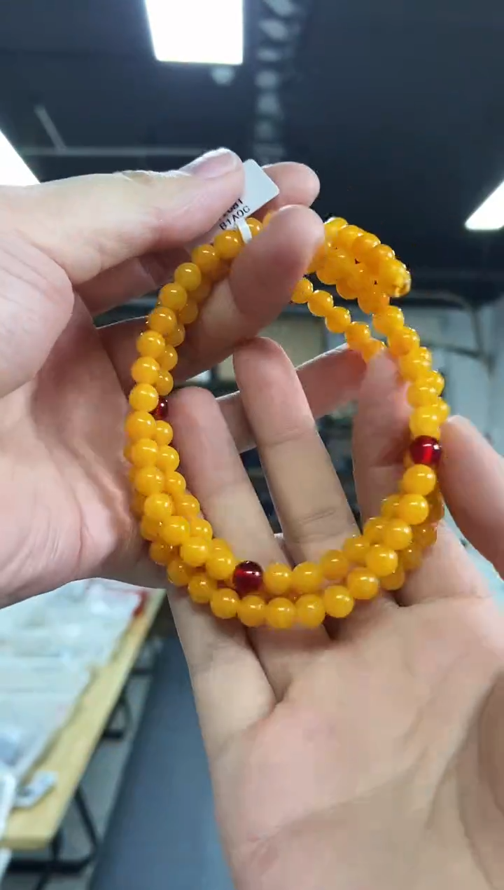 【闪购商品】蜜蜡裸石未镶嵌多样性发其一颜色微差