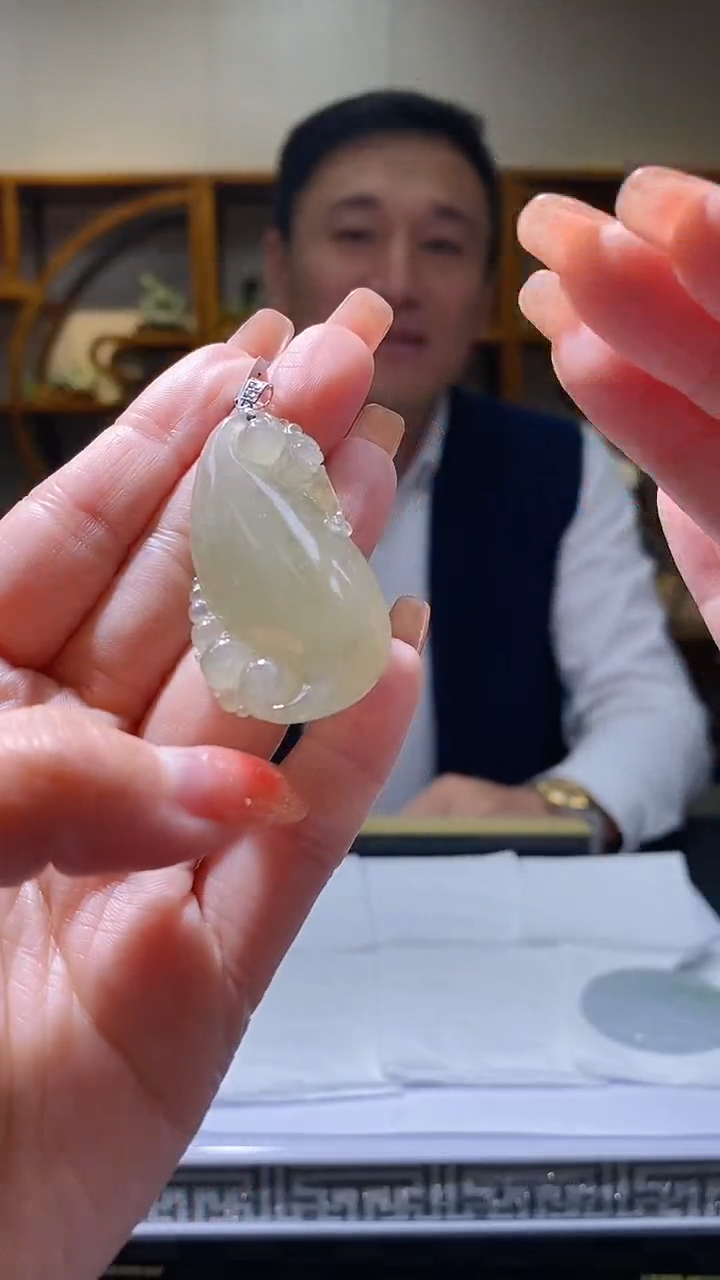 【闪购商品】定制翡翠18K金镶嵌36/0208/W/福瓜