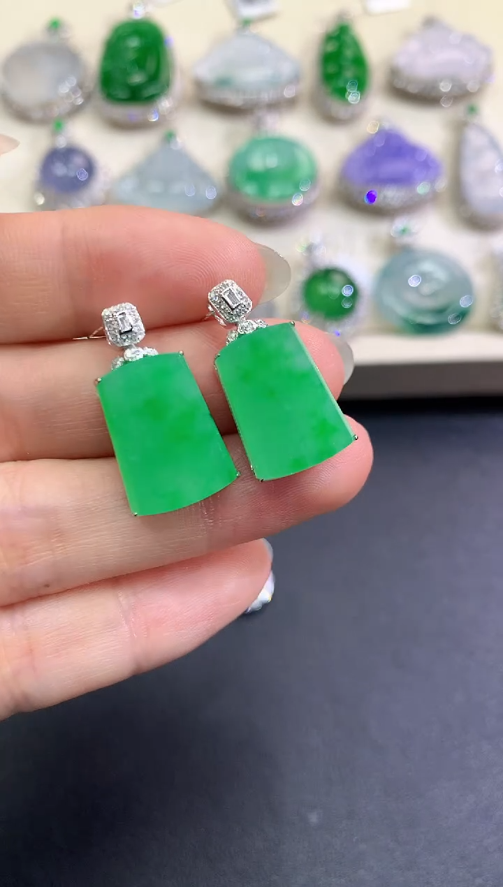 【闪购商品】翡翠颈饰18K金镶嵌B102  多样性一件发货