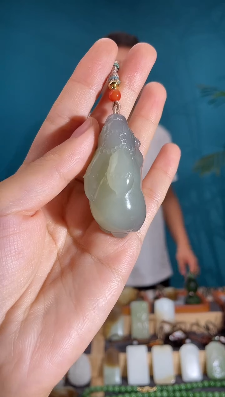 颈饰未镶嵌和田玉1