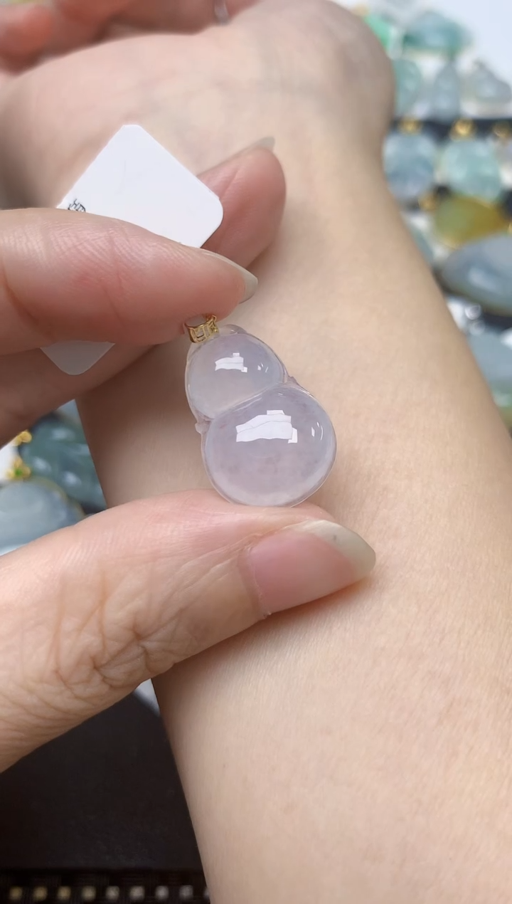 翡翠18K金镶嵌颈饰天然缅甸A货翡翠
