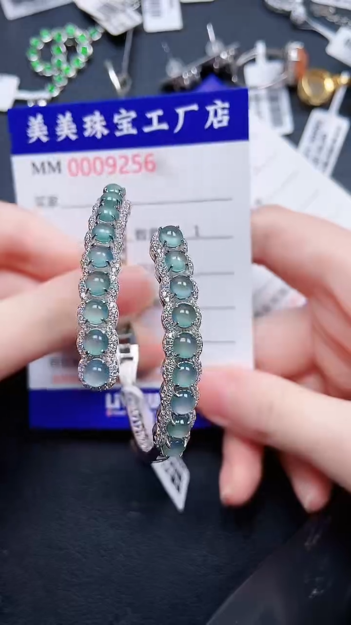 颈饰银S925镶嵌翡翠9256