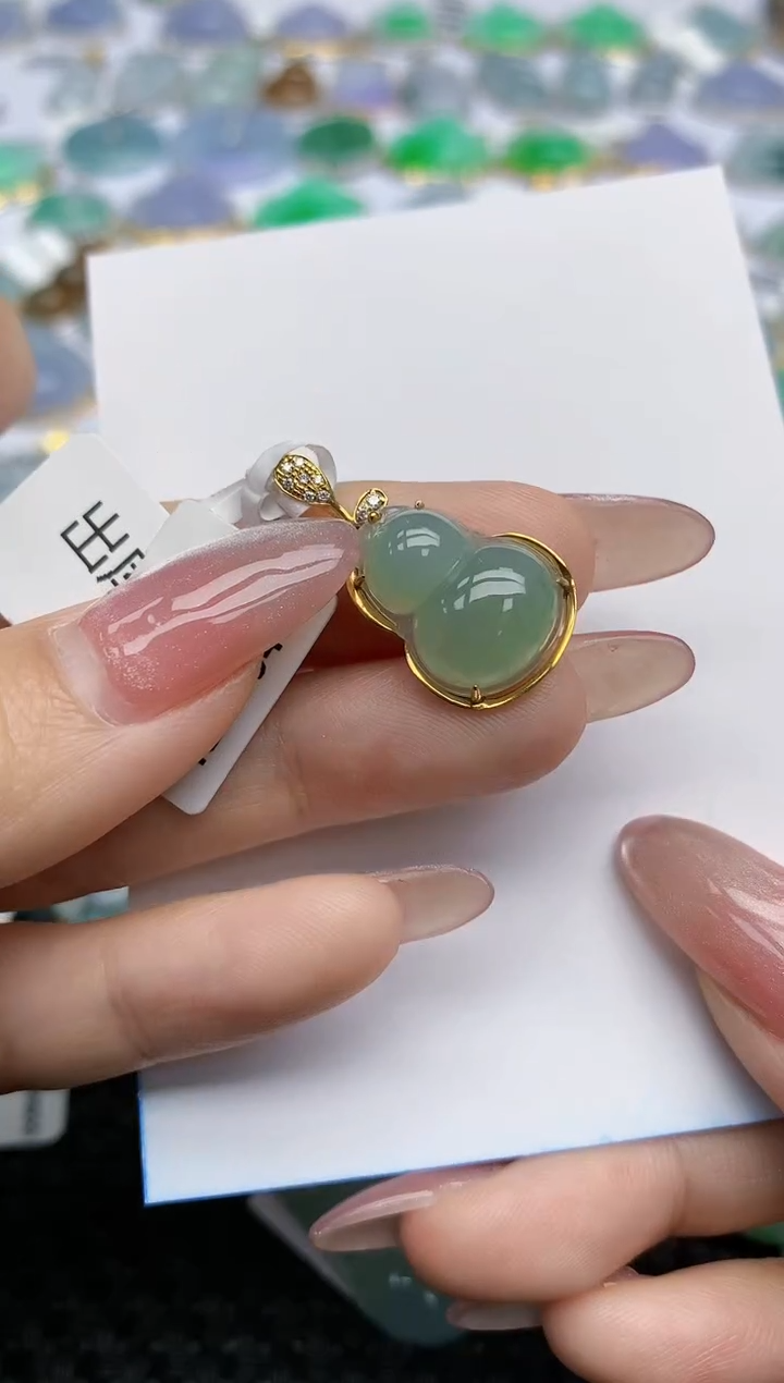 【闪购商品】翡翠挂件18K金镶嵌天然翡翠A货