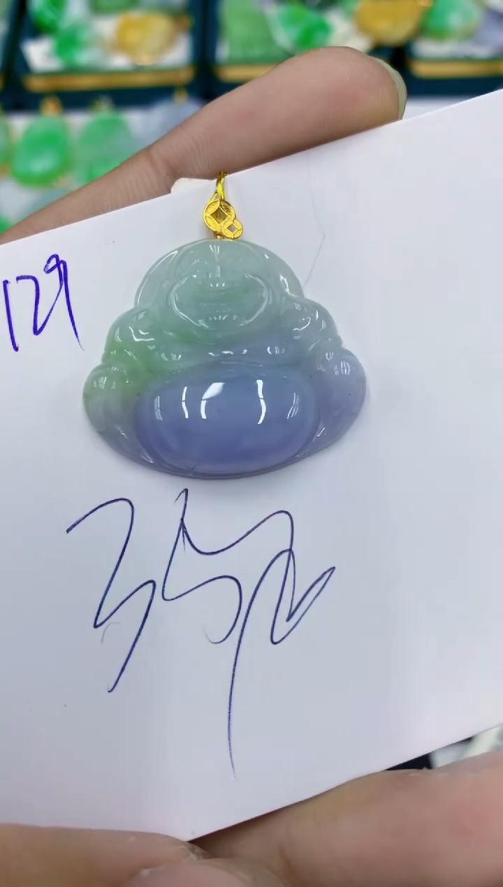 翡翠18K金镶嵌颈饰1111111111