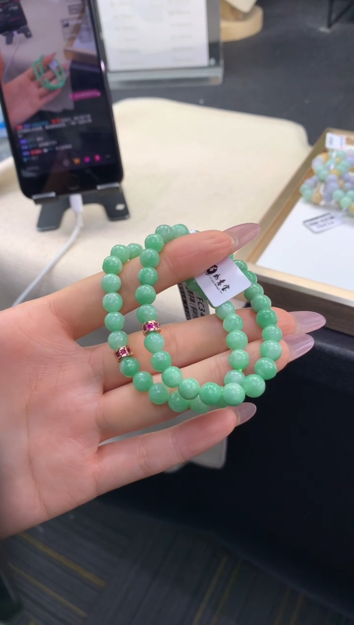 【闪购商品】翡翠手串未镶嵌FC340 翡翠手串 多样性发其一