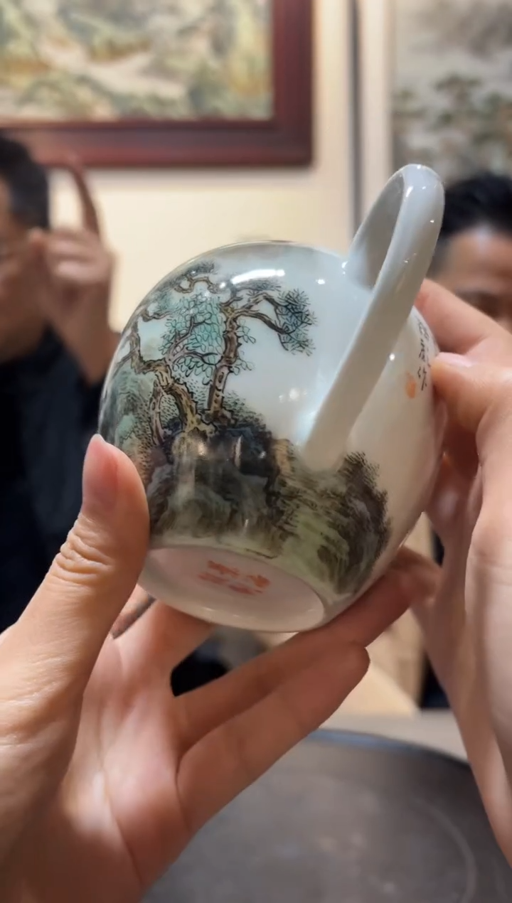 【闪购商品】壶 E13【人间瓷画】《张彪》