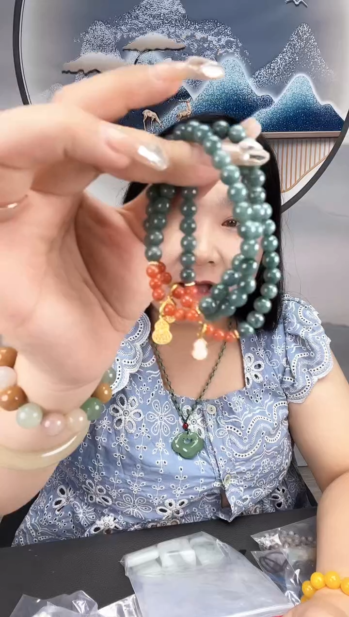 石英质玉feicui葫芦手串未镶嵌feicui葫芦手串