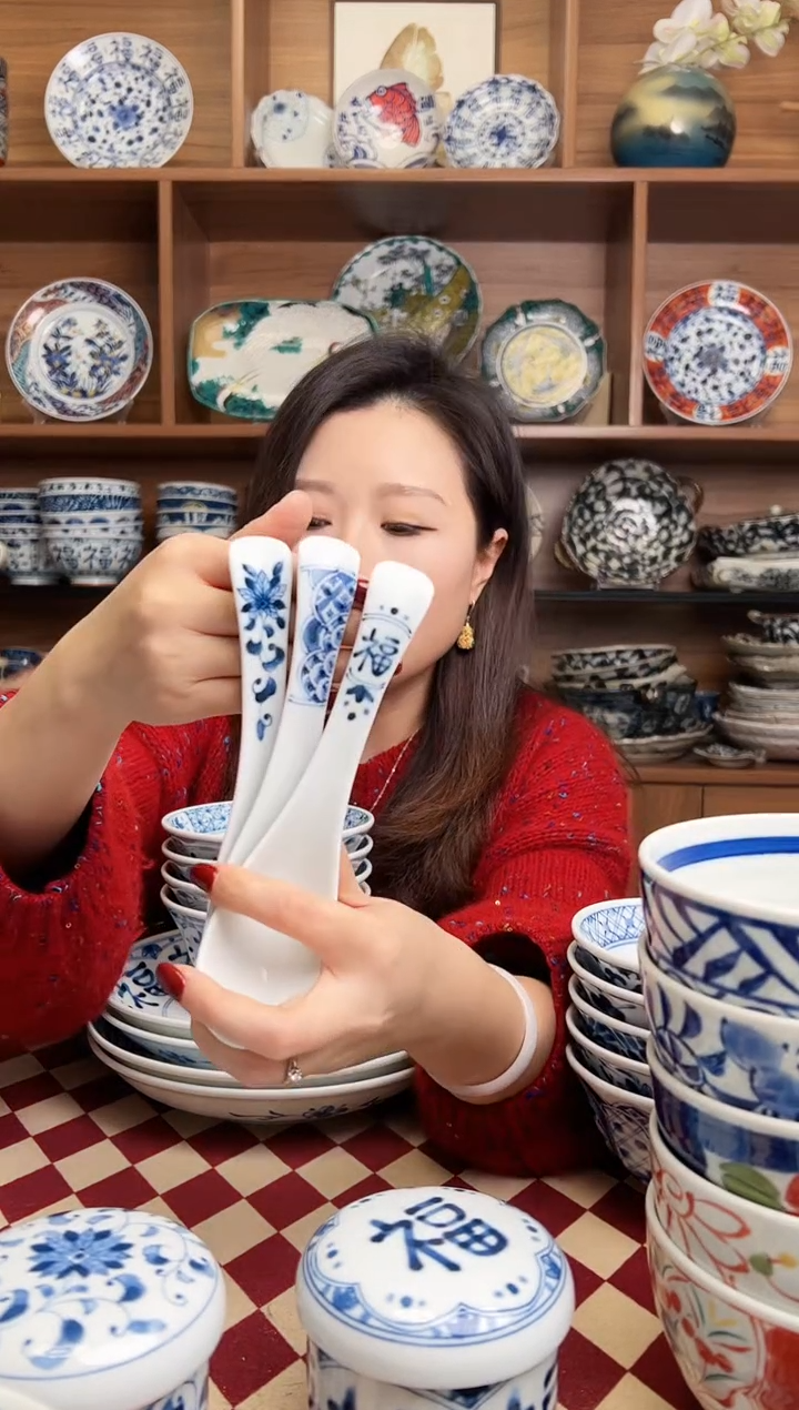 【闪购商品】瓷片菊唐+祥瑞+福字 长勺子  各2只