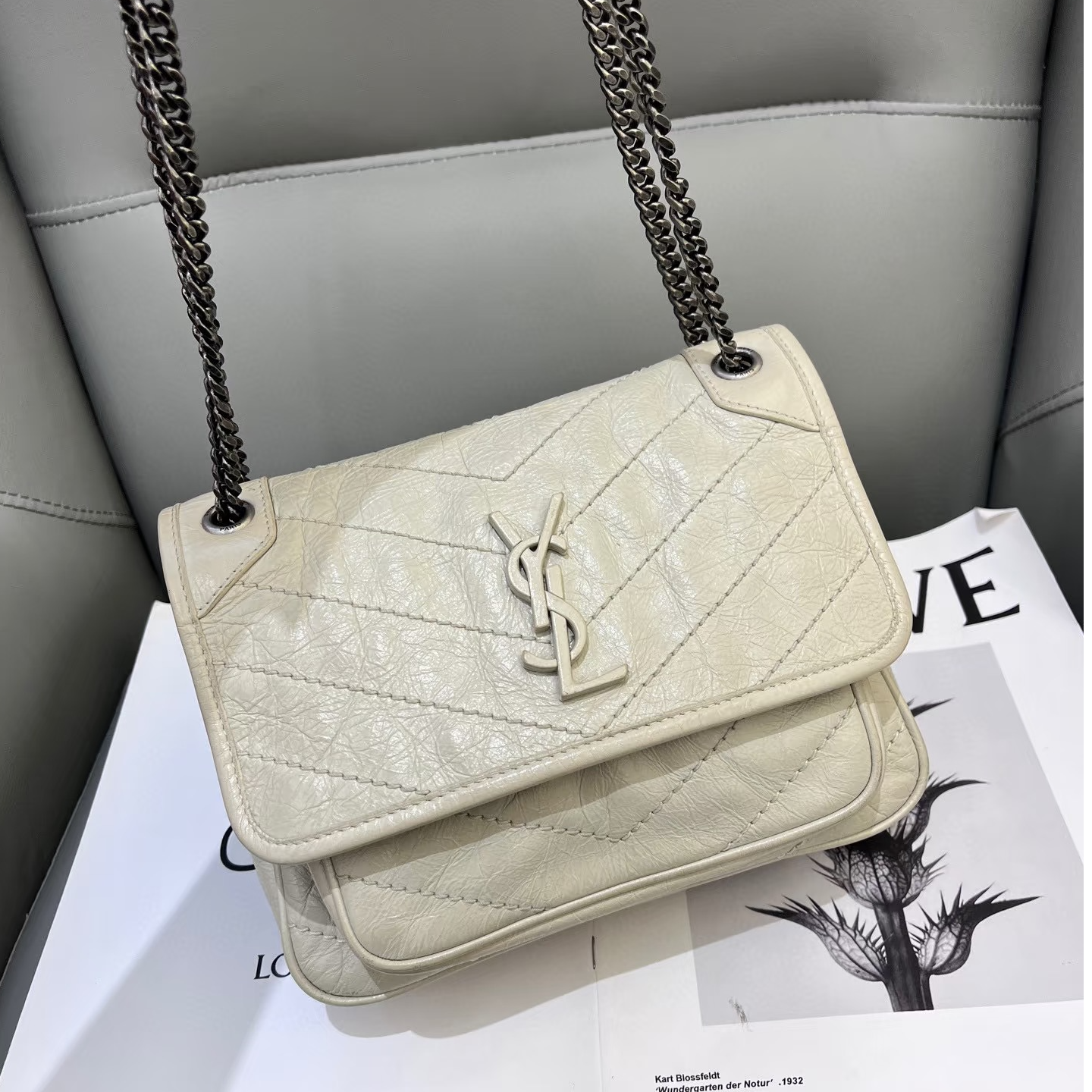 95新 YSL/圣罗兰 蔚蓝/新款白色D扣小号niki链条包 jm