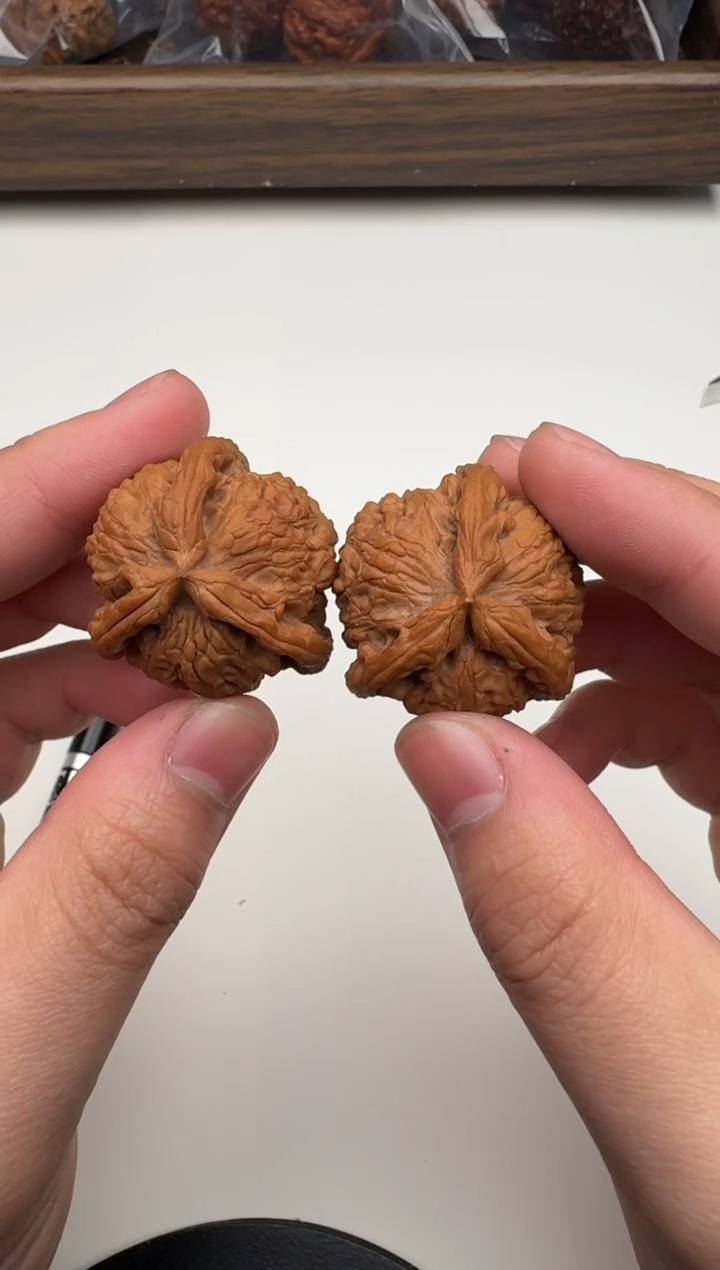 【闪购商品】文玩核桃把件核桃