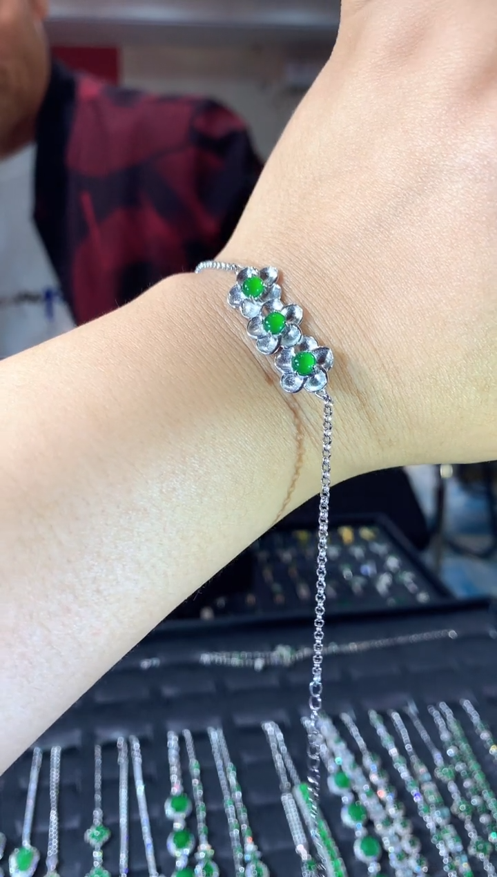 【闪购商品】银S925镶嵌翡翠手链199zgc时尚