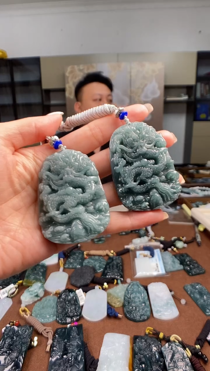 颈饰未镶嵌翡翠多样性发其一