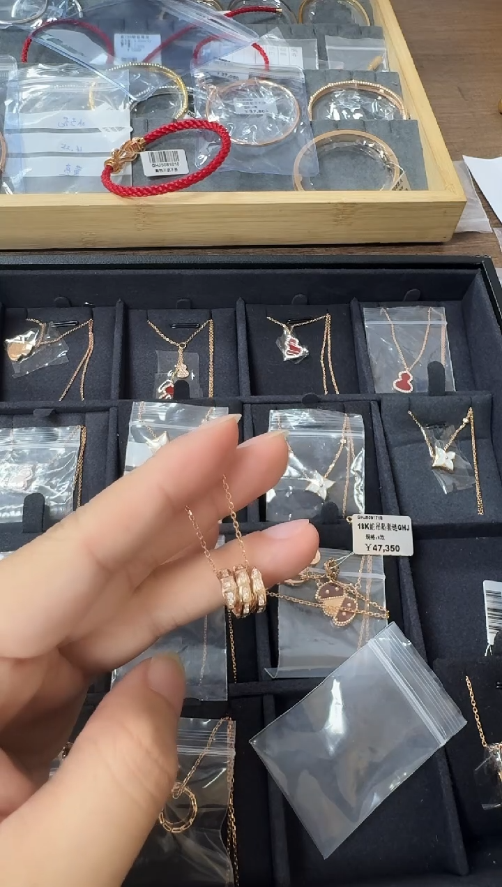 18K金镶嵌套链钻石E****?k玫三圈蛇套链